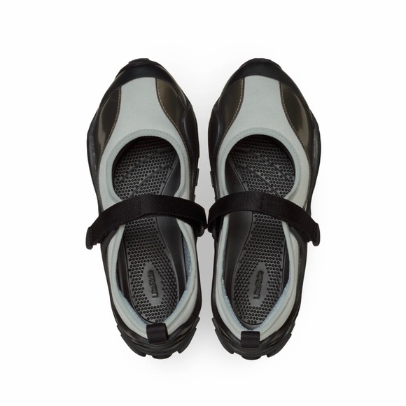 CROCS EXP Terre Mary Jane Ballet Sneaker in Black / Silver Metallic Blue, Size 9 - Picture 4 of 11